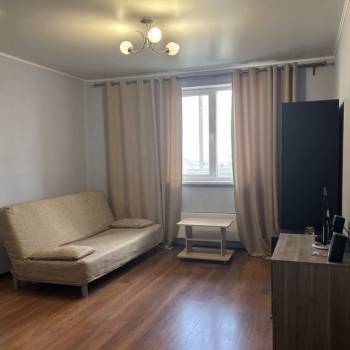Продается 1-комнатная квартира, 43,2 м²