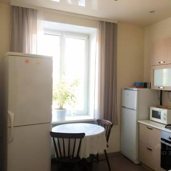 Продается 1-комнатная квартира, 38 м²