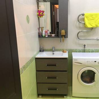 Продается 1-комнатная квартира, 38 м²