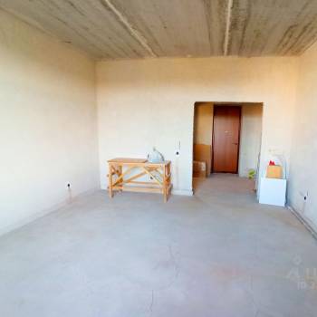 Продается 1-комнатная квартира, 47 м²