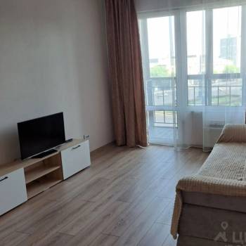 Сдается 1-комнатная квартира, 39,2 м²