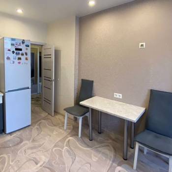 Продается 1-комнатная квартира, 45 м²