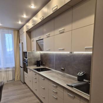 Сдается 2-х комнатная квартира, 65 м²