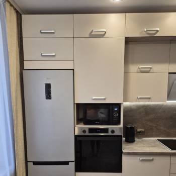 Сдается 2-х комнатная квартира, 65 м²