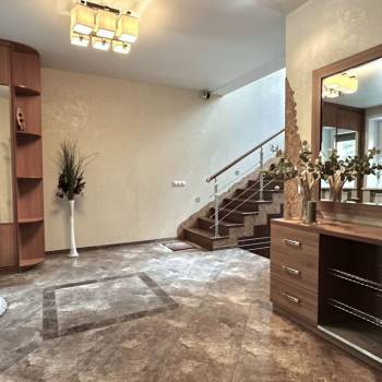 Сдается Дом, 280 м²