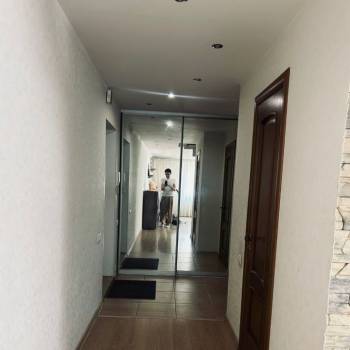Продается 2-х комнатная квартира, 101,5 м²