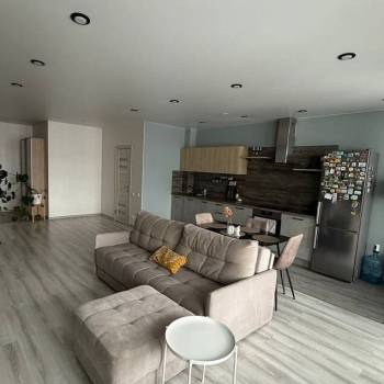 Продается 2-х комнатная квартира, 85,8 м²
