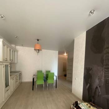 Сдается 2-х комнатная квартира, 70 м²