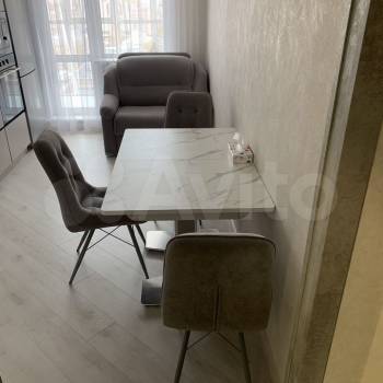 Сдается 1-комнатная квартира, 40 м²