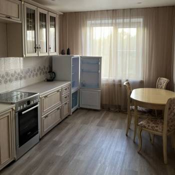 Сдается 1-комнатная квартира, 53,7 м²
