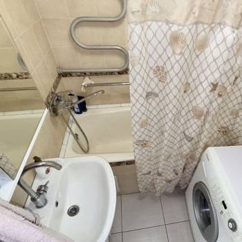Продается 2-х комнатная квартира, 42 м²