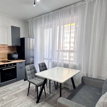 Сдается 1-комнатная квартира, 40 м²