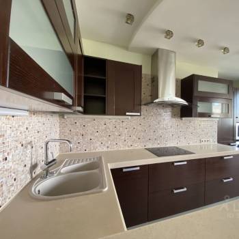 Продается 3-х комнатная квартира, 100 м²