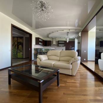 Продается 3-х комнатная квартира, 100 м²