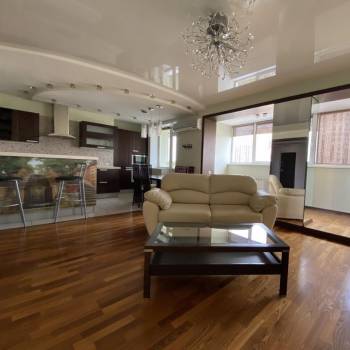 Продается 3-х комнатная квартира, 100 м²