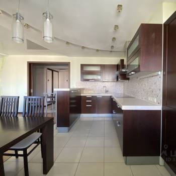 Продается 3-х комнатная квартира, 100 м²