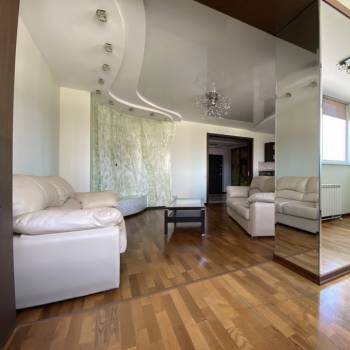 Продается 3-х комнатная квартира, 100 м²