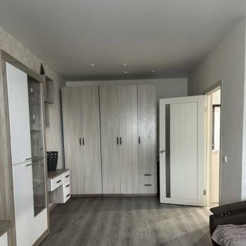 Сдается 1-комнатная квартира, 43 м²