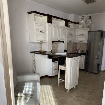 Сдается 1-комнатная квартира, 63 м²