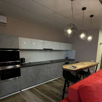 Сдается 1-комнатная квартира, 50 м²
