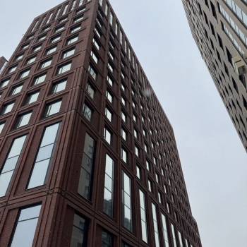 Продается 1-комнатная квартира, 95,7 м²