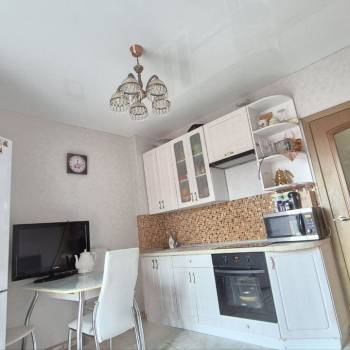 Продается 1-комнатная квартира, 37,4 м²