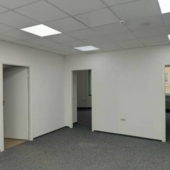 Сдается Нежилое помещение, 181 м²