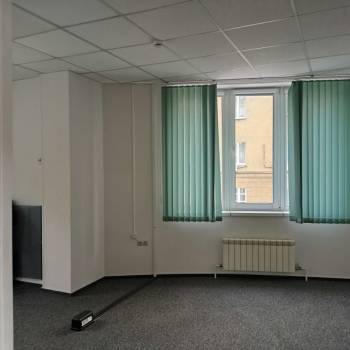 Сдается Нежилое помещение, 181 м²