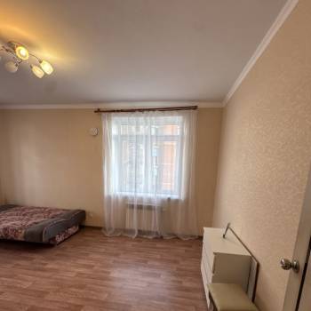 Сдается Многокомнатная квартира, 50 м²