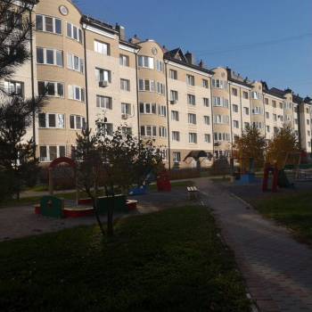 Продается 1-комнатная квартира, 42 м²