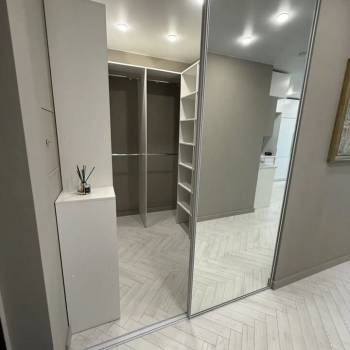 Продается 1-комнатная квартира, 59,8 м²