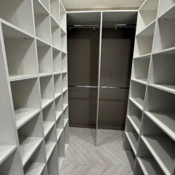 Продается 1-комнатная квартира, 59,8 м²