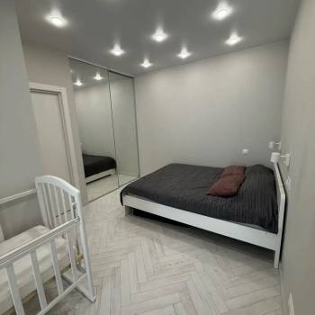 Продается 1-комнатная квартира, 59,8 м²