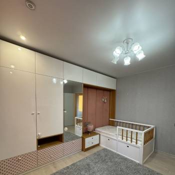 Сдается Многокомнатная квартира, 87 м²