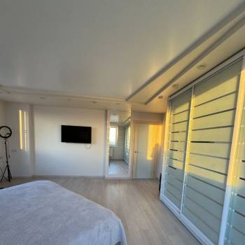 Продается 3-х комнатная квартира, 93 м²