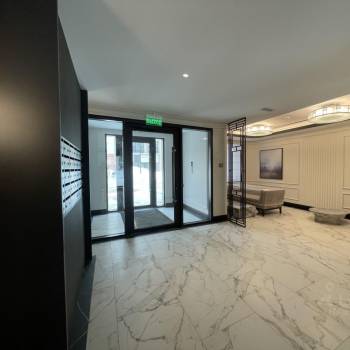 Продается Многокомнатная квартира, 79,2 м²