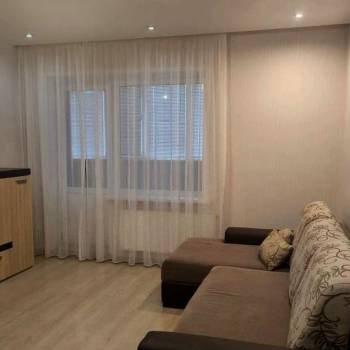 Сдается 2-х комнатная квартира, 60 м²