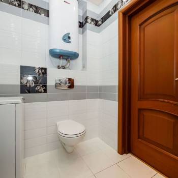 Продается Многокомнатная квартира, 131 м²