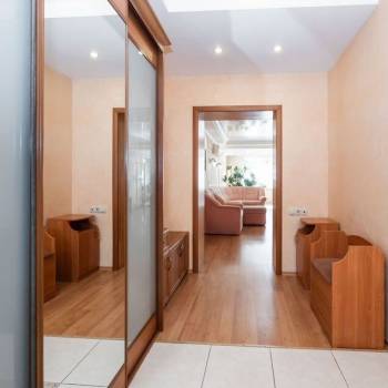 Продается Многокомнатная квартира, 131 м²