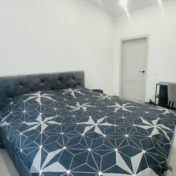 Продается 1-комнатная квартира, 37 м²