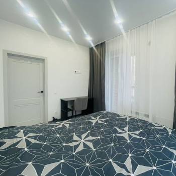 Продается 1-комнатная квартира, 37 м²