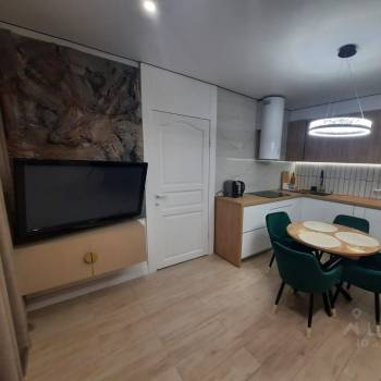 Продается 2-х комнатная квартира, 42 м²