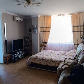 Сдается 1-комнатная квартира, 51 м²