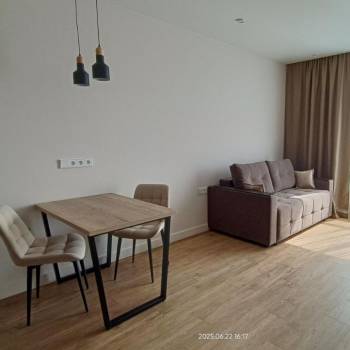 Сдается 1-комнатная квартира, 38 м²
