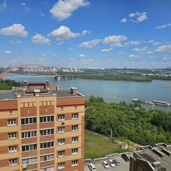 Продается 1-комнатная квартира, 45 м²