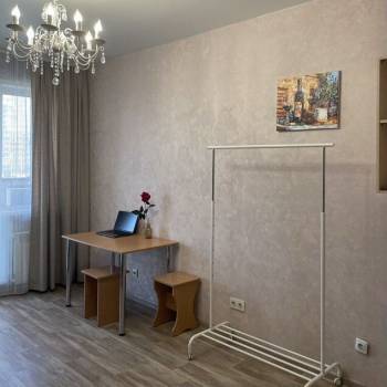 Сдается 1-комнатная квартира, 42 м²