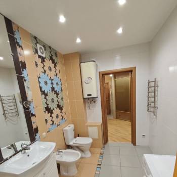 Сдается 1-комнатная квартира, 51 м²