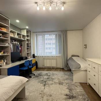 Продается 2-х комнатная квартира, 72,3 м²