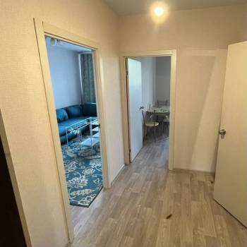 Сдается 1-комнатная квартира, 100 м²
