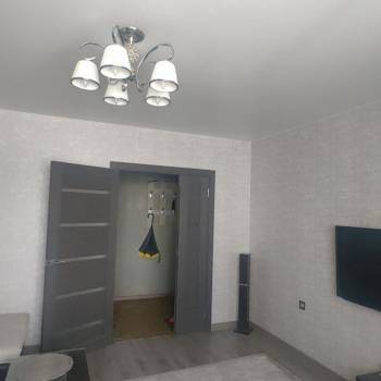 Продается Многокомнатная квартира, 80,9 м²